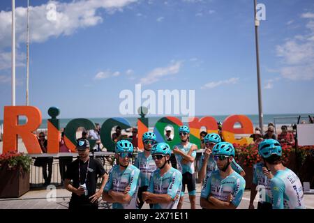 Riccione, Italien. Mai 2024. Team VF Group - Bardiani CSF - Faizane' der Start der 13. Etappe des Giro d'Italia von Riccione nach Cento, 17. Mai 2024 Italien. (Foto: Marco Alpozzi/LaPresse) Credit: LaPresse/Alamy Live News Stockfoto