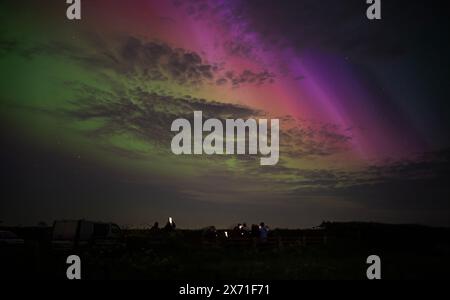 Aurora Borealis Nordlichter über Burgh-by-Sands, Carlisle, Cumbria. Stockfoto