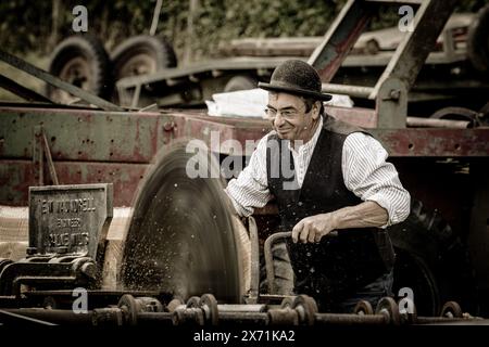 Das vielfältige Angebot an Aktivitäten und Erlebnissen beim Chalke History Festival CVF (früher Chalke Valley History Festival CVHF) spricht bo an Stockfoto