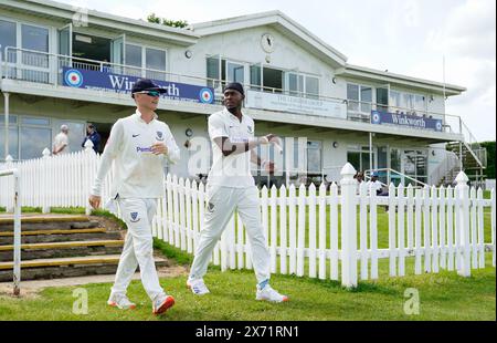 Sussex's Jofra Archer (rechts) vor dem zweiten XI-Meisterschaftsspiel im County Ground, Beckenham, London. Bilddatum: Freitag, 17. Mai 2024. Stockfoto