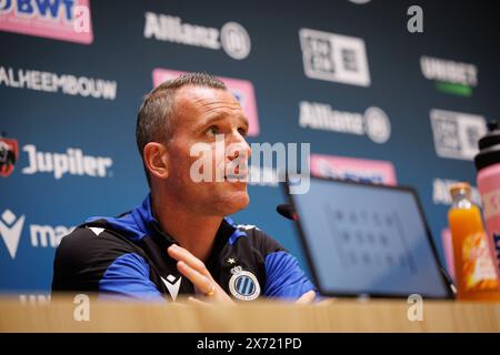 Knokke Heist, Belgien. Mai 2024. Der Cheftrainer des Clubs Nicky Hayen wurde während der wöchentlichen Pressekonferenz des belgischen Fußballvereins Club Brugge KV am Freitag, den 17. Mai 2024 in Knokke-Heist gezeigt. um das nächste Spiel gegen RSC Anderlecht zu diskutieren, da beide Klubs die gleichen Punkte an der Spitze der Meisterschaft vor dem vorletzten Spiel der Titelspiele in der Jupiler Pro League Belgische Meisterschaft haben. BELGA FOTO KURT DESPLENTER Credit: Belga Nachrichtenagentur/Alamy Live News Stockfoto