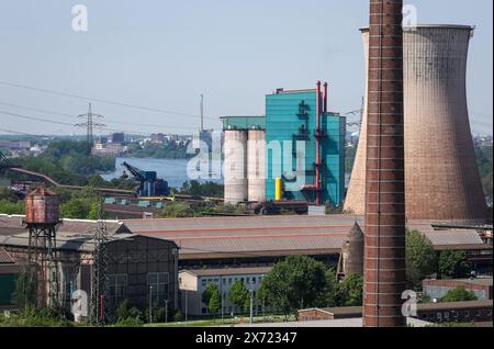 Duisburg, Ruhrgebiet, Nordrhein-Westfalen, Deutschland - Industrielandschaft im Ruhrgebiet, HKM Stahlwerk, mit Hochöfen, Duisburg-Huckingen Stockfoto