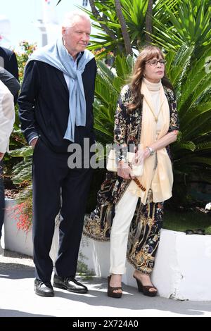 CANNES, FRANKREICH - 17. MAI: Jon Voight, Talia Shire, nimmt am Fotocall "Megalopolis" beim 77. Jährlichen Filmfestival von Cannes am Palais des Festivals am 17. Mai 2024 in Cannes Teil. Kredit: Media Pictures/Alamy Stock Live News Stockfoto