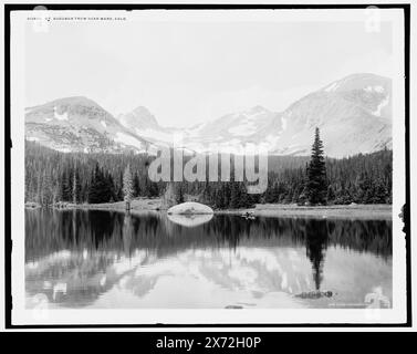 Mt. Audubon von Near Ward, Colos, entsprechende Glastransparenz (mit demselben Seriencode) auf Videobildschirm 1A-29664., 'WHJ 454' auf negativ., Detroit Publishing Co.-Nr. 013849., Geschenk; State Historical Society of Colorado; 1949, Mountains. , Seen und Teiche. , Reflexionen. , Usa, Colorado, Audubon, Mount. Stockfoto