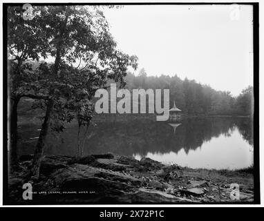 Lake Lenape, Delaware Water Gap, Date Based on Detroit, Catalogue J (1901)., Detroit Publishing Co.-Nr. 011586., Gift; State Historical Society of Colorado; 1949, Lakes & Ponds. Usa, Pennsylvania, Lenape, Lake. , Usa, Pennsylvania, Delaware Water Gap. Stockfoto