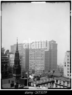 Sänger, City Investing und Hudson Terminal Bldgs., Titel von Jacke., Videobilder sind nicht sequenziell; tatsächliche Reihenfolge von links nach rechts ist 1A-25032, 25031., Singer Tower hinter City Investing Building im Hintergrund links negativ; Hudson Terminal in der Mitte rechts negativ., 'G 5126' links negativ; g 5128 auf der rechten Seite, Detroit Publishing Co.-Nr. 090238., Geschenk; State Historical Society of Colorado; 1949, Bürogebäude. Wolkenkratzer. , Usa, New York (Bundesstaat), New York. Stockfoto