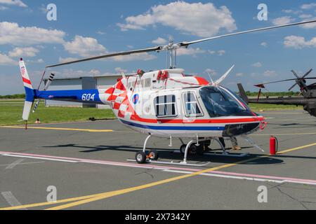 Bell 206 Jet Ranger auf der AIRVG Air Show 2024 in Zagreb, Kroatien Stockfoto