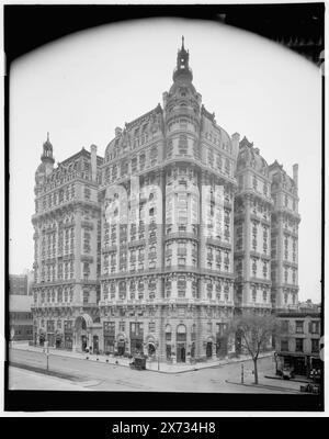Ansonia Apartments, New York City, Titel und Datum aus Detroit, Katalog P (1906)., '2828,' '2839 G' und 'dup' auf negativ., Detroit Publishing Co.-Nr. 018533., Geschenk; State Historical Society of Colorado; 1949, Ansonia Hotel (New York, N.Y.), Apartmenthäuser. , Hotels. , Usa, New York (Bundesstaat), New York. Stockfoto