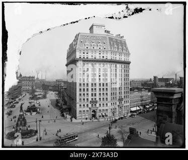 Hotel Ponchartrain, Detroit, mir., Titel aus Jacke., beinhaltet Campus Martius und Soldiers' and Sailors' Monument unten links. No. Detroit Publishing Co. No., Gift; State Historical Society of Colorado; 1949, Hotels. , Plazas. , Denkmäler und Denkmäler. , Usa, Michigan, Detroit. Stockfoto