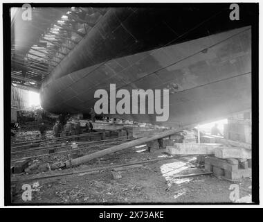 Steamer City of Cleveland, Titel von Jackett, Detroit Publishing Co.-Nr. 043385., Geschenk; State Historical Society of Colorado; 1949, City of Cleveland (Steamboat), Steamboats. , Bootsindustrie und Schiffbau. , Usa, Michigan, Wyandotte. Stockfoto