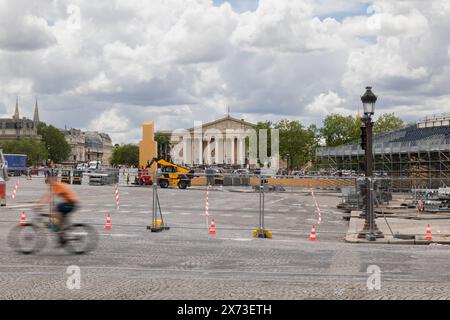 Alexis Sciard/IP3; Paris, Frankreich, 17. Mai 2024 - einige Verkehrsadern sind in der Nähe der französischen Nationalversammlung wegen der Vorbereitungen für die Olympischen Spiele 2024 geschlossen. Die Olympischen Spiele 2024 in Paris finden vom 26. Juli bis 11. August 2024 16 Tage lang statt. PARIS 2024, PREPARATION, ILLUSTRATION, ASSEMBLEE NATIONALE, CHANTIER, SPORT, JEUX OLYMPIQUES, LIEU TOURISTIQUE, JO Credit: MAXPPP/Alamy Live News Stockfoto