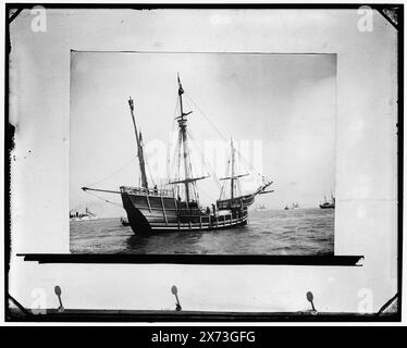 Pinta, Columbus Caravel, Titel aus Jacke., Titel in Detroit, Catalogue J (1901): Spanish Caravel Pinta, Broadside., 'Hart, N.Y.' und '239' auf negativ., Detroit Publishing Co. No. 021175., Geschenk; State Historical Society of Colorado; 1949, Pinta (Caravel : Replica), Schiffe. Stockfoto