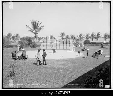 Clock Golf im Royal Palm Hotel, Miami, Florida, '544' auf negativ. Detroit Publishing Co.-Nr. 018472., Geschenk; State Historical Society of Colorado; 1949, Golf. , Hotels. , Resorts. , Usa, Florida, Miami. Stockfoto