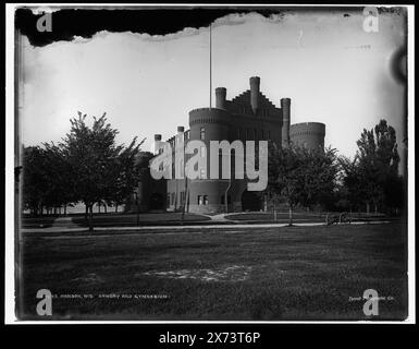 Armory and Gymnasium, Madison, Wiss., Datum basierend auf Detroit, Katalog F (1899)., '224' auf negativ., entsprechende Glastransparenz (gleicher Seriencode) verfügbar auf Videobild 1A-28879., Detroit Publishing Co.-Nr. 04645., Geschenk; State Historical Society of Colorado; 1949, University of Wisconsin-Madison. , Fitnessräume. , Bildungseinrichtungen. , Usa, Wisconsin, Madison. Stockfoto