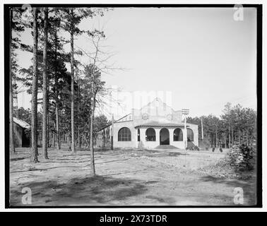 Forest Park Theater, Little Rock, Ark., Titel aus Jacke., 'G 6777' auf negativ. Detroit Publishing Co.-Nr. 039507., Geschenk; State Historical Society of Colorado; 1949, Parks. , Theater. Usa, Arkansas, Little Rock. Stockfoto