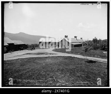 The Barns, Hotel Kaaterskill, Catskill Mountains, N.Y., '362 G' auf negativ, Detroit Publishing Co.-Nr. 042880., Geschenk; State Historical Society of Colorado; 1949, Resorts. , Barns. , Usa, New York (Bundesstaat), Catskill Mountains. Stockfoto