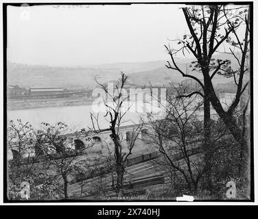 Edgar Thomson Works, Braddock, Pa., Jackentitel: Braddock, Pa., Edgar Thomson Works, Carnegie Steel Co., vierteiliges Panorama mit nahen Varianten aller negative. Videobilder sind nicht sequenziell; die tatsächliche Reihenfolge für ein einzelnes Panorama mit Varianten ist: 1A-10161,(OR 10160), 10159 (OR 10158 oder 10157), 10156 (OR, Bilder links und links in der Mitte sind auch als Fotoabzüge in LOS 9191 mit KopiernegativeLC-USZ62-55944 (S&W-Filmkopie neg.) erhältlich Für links „G 4929“, „G 4930 dup“, „G 4931“, „G 4932 dup“, „G 4933 dup“, „G 4934“, „G 4935 dup“, „G4936“ und „G 4936 dup“ auf L A, L B, LC, Stockfoto