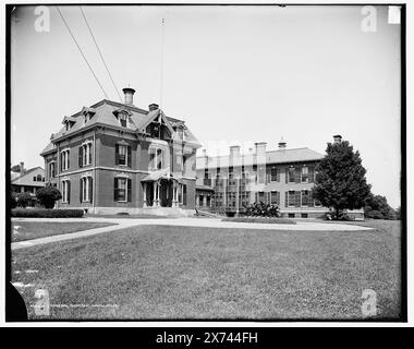 General Hospital, Lowell, Mass., Fellows Building links., '4225' auf negativ. Detroit Publishing Co.-Nr. 070443., Geschenk; State Historical Society of Colorado; 1949, Hospitals. , Usa, Massachusetts, Lowell. Stockfoto