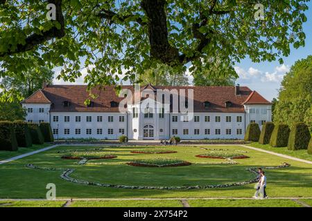 Die Orangerie in Kempten (Allgaeu) ist ein spätbarockes Gebäude, das 1780 als nördliches Ende des Hofgartens mit klassizistischen Elementen erbaut wurde. Stockfoto