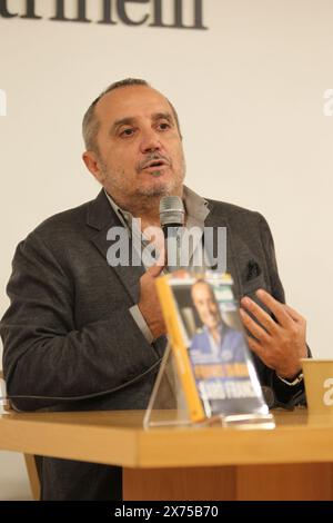 Neapel, Italien. November 2019. Franco Di Mare, geboren am 28. Juli 1955 in Neapel, verstarb am 17. Mai 2024, ist Korrespondenzjournalist und RAI-Netzwerkdirektor. (Foto: Salvatore Esposito/Pacific Press) Credit: Pacific Press Media Production Corp./Alamy Live News Stockfoto