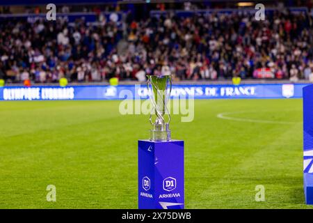 Lyon, Frankreich. Mai 2024. Der französische Pokal während des D1 Arkema Playoff Endspiels zwischen Olympique Lyonnais und Paris Saint-Germain im Groupama Stadion in Lyon, Frankreich. (Pauline FIGUET/SPP) Credit: SPP Sport Press Photo. /Alamy Live News Stockfoto