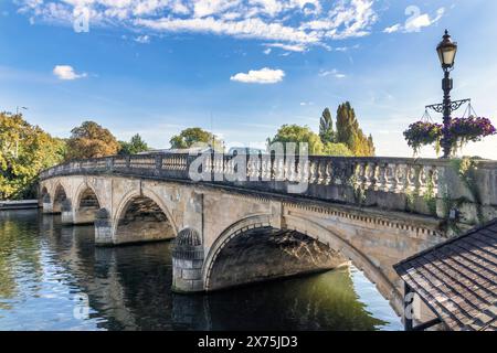 Die Brücke über die Themse, Henley on Thames, Oxfordshire, England, Großbritannien Stockfoto