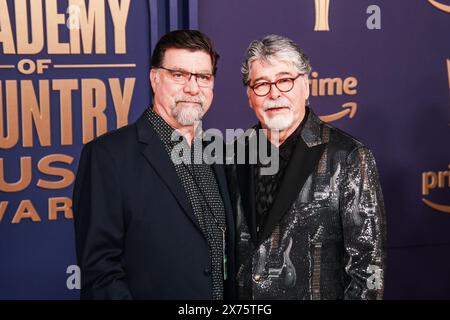 Alabama - Teddy Gentry, Randy Owen nahm am 16. Mai 2024 in Frisco, Texas, an den 59. Academy of Country Music Awards im Omni Frisco Hotel at the Star Teil. Foto: Ozzie B/imageSPACE/MediaPunch Stockfoto