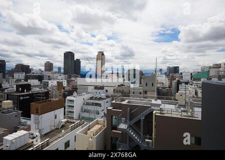 Blick über den Bezirk Ikuno-ku in der Stadt Osaka Stockfoto