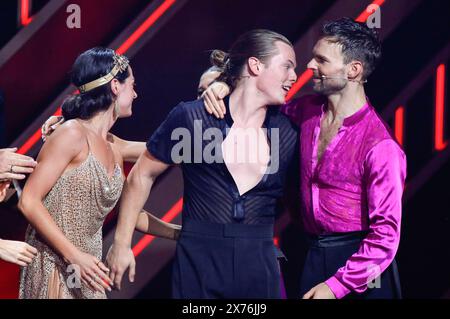 Malika Dzumaev, Gabriel Kelly und Vadim Garbuzov in der elften Live-Show der 17. Staffel der RTL-Tanzshow Let s Dance im MMC Coloneum. Köln, 17.05.2024 *** Malika Dzumaev, Gabriel Kelly und Vadim Garbuzov in der elften Live-Show der 17. Staffel der RTL Dance Show Let s Dance im MMC Coloneum Köln, 17 05 2024 Foto:XR.xSchmiegeltx/xFuturexImagex lets dance1705 4777 Stockfoto