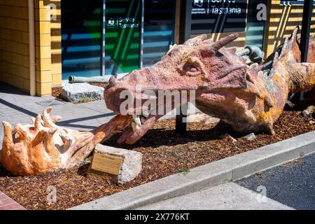 Skulptur des Zinndrachen, St. Helens Visitor Information Centre, St. Helens Tasmania Stockfoto