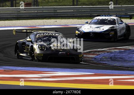 Während der 3. Runde des GT World Challenge Sprint Cups 2024 auf dem Misano World Circuit vom 17. Bis 19. Mai 2024 in Misano Adriatico, Italien Stockfoto