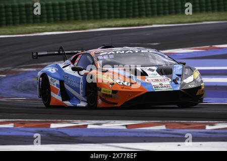 Während der 3. Runde des GT World Challenge Sprint Cups 2024 auf dem Misano World Circuit vom 17. Bis 19. Mai 2024 in Misano Adriatico, Italien Stockfoto