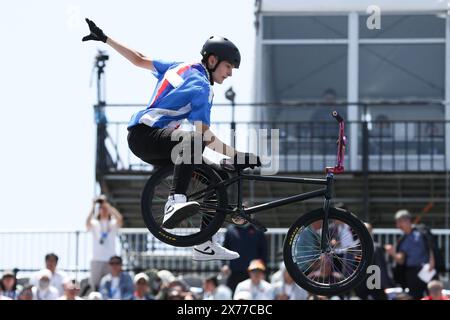 Shanghai. Mai 2024. Iveta Miculycova aus der Tschechischen Republik tritt am 18. Mai 2024 beim Cycling BMX Freestyle Women's Park Final bei der Olympischen Qualifikationsserie Shanghai im ostchinesischen Shanghai an. Quelle: Xu Yanan/Xinhua/Alamy Live News Stockfoto