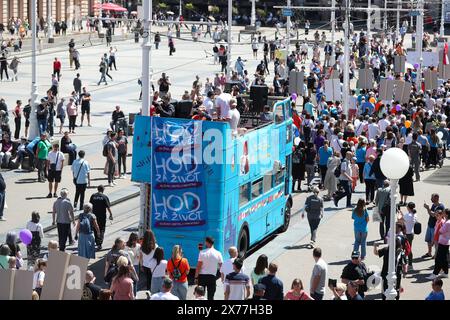 Zagreb, Kroatien. Mai 2024. Die Teilnehmer gehen am 18. Mai 20224 während des neunten jährlichen Prolife march Walk for Life in Zagreb, Kroatien, durch die Innenstadt von Zagreb. Die Versammlung wurde einberufen, um gegen Abtreibung zu protestieren. Foto: Matija Habljak/PIXSELL Credit: Pixsell/Alamy Live News Stockfoto