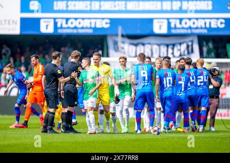 Dordrecht, Niederlande. Mai 2024. DORDRECHT, 18.05.2024, M-Scores Stadium, Niederländisch Keuken Kampioen Divisie (Play off), Saison 2023/2024, Fußball. Spiel zwischen Dordrecht - Emmen (Play off). Besetzung beider Teams Credit: Pro Shots/Alamy Live News Stockfoto