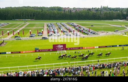 Newbury Racecourse, Großbritannien. Samstag, 18. Mai 2024. Lethal Levi und Clifford Lee gewinnen das HKJC World Pool Handicap für Trainer Karl Burke und Besitzer Made in Thailand. Credit JTW equine Images / Alamy Live News Stockfoto