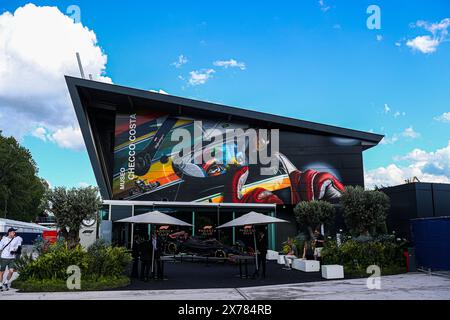 Imola, Italien. Mai 2024. Senna Tibute Murales während der FORMEL 1 MSC KREUZFAHRTEN GRAN PREMIO DEL MADE IN ITALY E DELL'EMILIA-ROMAGNA 2 Autodromo Enzo e Dino Ferrari, Imola (BO) Italien Credit: Unabhängige Fotoagentur/Alamy Live News Stockfoto