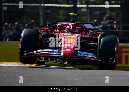 Imola, Italien. Mai 2024. Carlos Sainz aus Spanien fährt für das Scuderia Ferrari HP F1 Team während der Vorschauen des Formel 1 Grand Prix von Emilia-Romagna auf dem Autodromo Enzo e Dino Ferrari Circuit Credit: Best Images/Alamy Live News Stockfoto