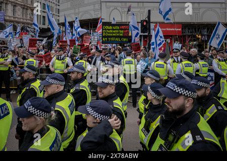 London, Großbritannien. Mai 2024. Pro-israelische statische Gegendemonstration in Piccadilly, organisiert von der Gruppe „genug ist genug“. Guy Corbishley/Alamy Live News Stockfoto