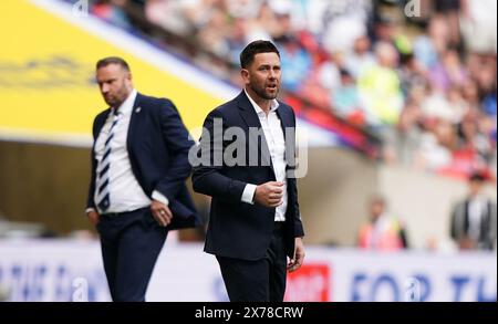 Oxford United-Trainer des Buckingham während des Play-off-Endspiels der Sky Bet League One im Wembley Stadium, London. Bilddatum: Samstag, 18. Mai 2024. Stockfoto