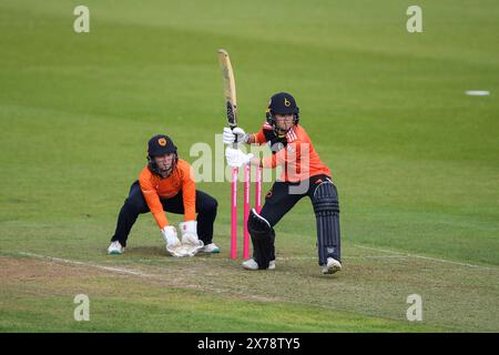 Southampton, Großbritannien, 18. Mai 2024. Lucy Higham vom Blaze-Batting während des Charlotte Edwards Cup-Spiels zwischen den Southern Vipers und den Blaze im Utilita Bowl, Southampton. Quelle: Dave Vokes/Alamy Live News Stockfoto