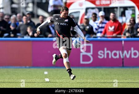 Barnet, Großbritannien. Mai 2024. Premierminister Rugby. Saracens Men V Sale Sharks. Stone X Stadion. Barnet. Alex Goode (Saracens) beim Rugby-Spiel der Saracens Men V Sale Sharks Gallagher Premiership. Quelle: Sport In Pictures/Alamy Live News Stockfoto