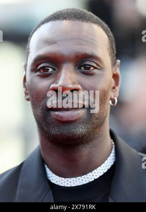 Cannes, Frankreich. Mai 2024. Der französische Schauspieler Omar Sy besucht am Samstag, den 18. Mai 2024, die Premiere von Emilia Perez beim 77. Filmfestival in Cannes. Foto: Rune Hellestad/ Credit: UPI/Alamy Live News Stockfoto