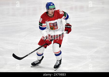 Prag, Tschechische Republik. Mai 2024. MARTIN NECAS der Tschechischen Republik während des IIHF Eishockey-Weltmeisterschaftsspiels 2024 zwischen Tschechien und Großbritannien in der O2 Arena in Prag, Tschechische Republik, 18. Mai 2024. (Kreditbild: © Slavek Ruta/ZUMA Press Wire) NUR REDAKTIONELLE VERWENDUNG! Nicht für kommerzielle ZWECKE! Stockfoto