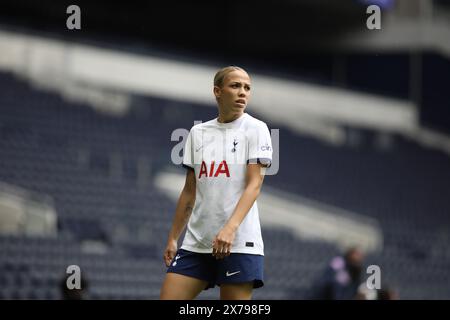 London, Großbritannien. Mai 2024. London, England, 18. Mai 2024: Celin Bizet Ildhusoy (14 Tottenham Hotspur) während des FA Womens Super League Spiels zwischen Tottenham Hotspur und West Ham United im Tottenham Hotspur Stadium in London (Alexander Canillas/SPP) Credit: SPP Sport Press Photo. /Alamy Live News Stockfoto