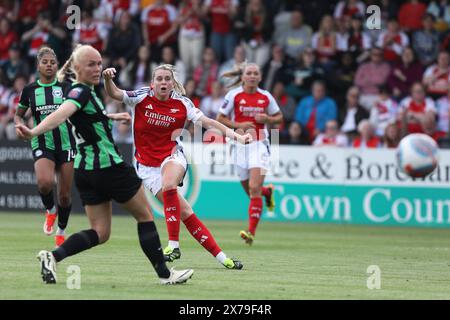 Borehamwood, Großbritannien. Mai 2024. Alessia Russo von Arsenal Women schießt beim FA Women's Super League Spiel zwischen Arsenal Women und Brighton & Hove Albion Women am 18. Mai 2024 im Meadow Park in Borehamwood, England. Foto von Joshua Smith. Nur redaktionelle Verwendung, Lizenz für kommerzielle Nutzung erforderlich. Keine Verwendung bei Wetten, Spielen oder Publikationen eines einzelnen Clubs/einer Liga/eines Spielers. Quelle: UK Sports Pics Ltd/Alamy Live News Stockfoto