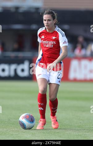 Borehamwood, Großbritannien. Mai 2024. Laia Codina von Arsenal Women beim FA Women's Super League Spiel zwischen Arsenal Women und Brighton & Hove Albion Women am 18. Mai 2024 im Meadow Park, Borehamwood, England. Foto von Joshua Smith. Nur redaktionelle Verwendung, Lizenz für kommerzielle Nutzung erforderlich. Keine Verwendung bei Wetten, Spielen oder Publikationen eines einzelnen Clubs/einer Liga/eines Spielers. Quelle: UK Sports Pics Ltd/Alamy Live News Stockfoto