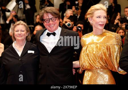 Liz Jarvis, Philipp Kreuzer und Cate Blanchett bei der Premiere des Kinofilms Gerüchte auf dem Festival de Cannes 2024 / 77. Internationale Filmfestspiele von Cannes im Palais des Festivals. Cannes, 18.05.2024 *** Liz Jarvis, Philipp Kreuzer und Cate Blanchett bei der Premiere des Spielfilms Gerüchte beim Festival de Cannes 2024 77 Internationale Filmfestspiele Cannes im Palais des Festivals Cannes, 18 05 2024 Foto:xD.xBedrosianx/xFuturexImagex Rumours 4516 Stockfoto