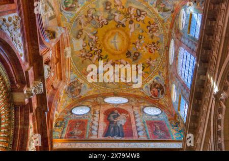 Wand- und Deckenmalereien, Capilla de Nuestra Senora de la Concepcion, große Moschee und Kathedrale, UNESCO-Weltkulturerbe, Cordoba, Spanien Stockfoto