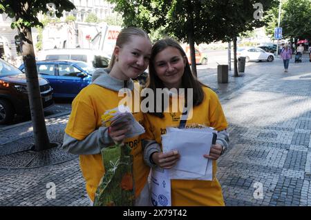 Prag /Tschechische republik /15. MAI 2024/Tschechische Jugend und tensfür Hochlicht- und kompaign-Eierkrebs in Prag Tschechische Republik. Foto. Bilder von Francis Joseph Dean/Dean sind nicht für kommerzielle Zwecke bestimmt Stockfoto